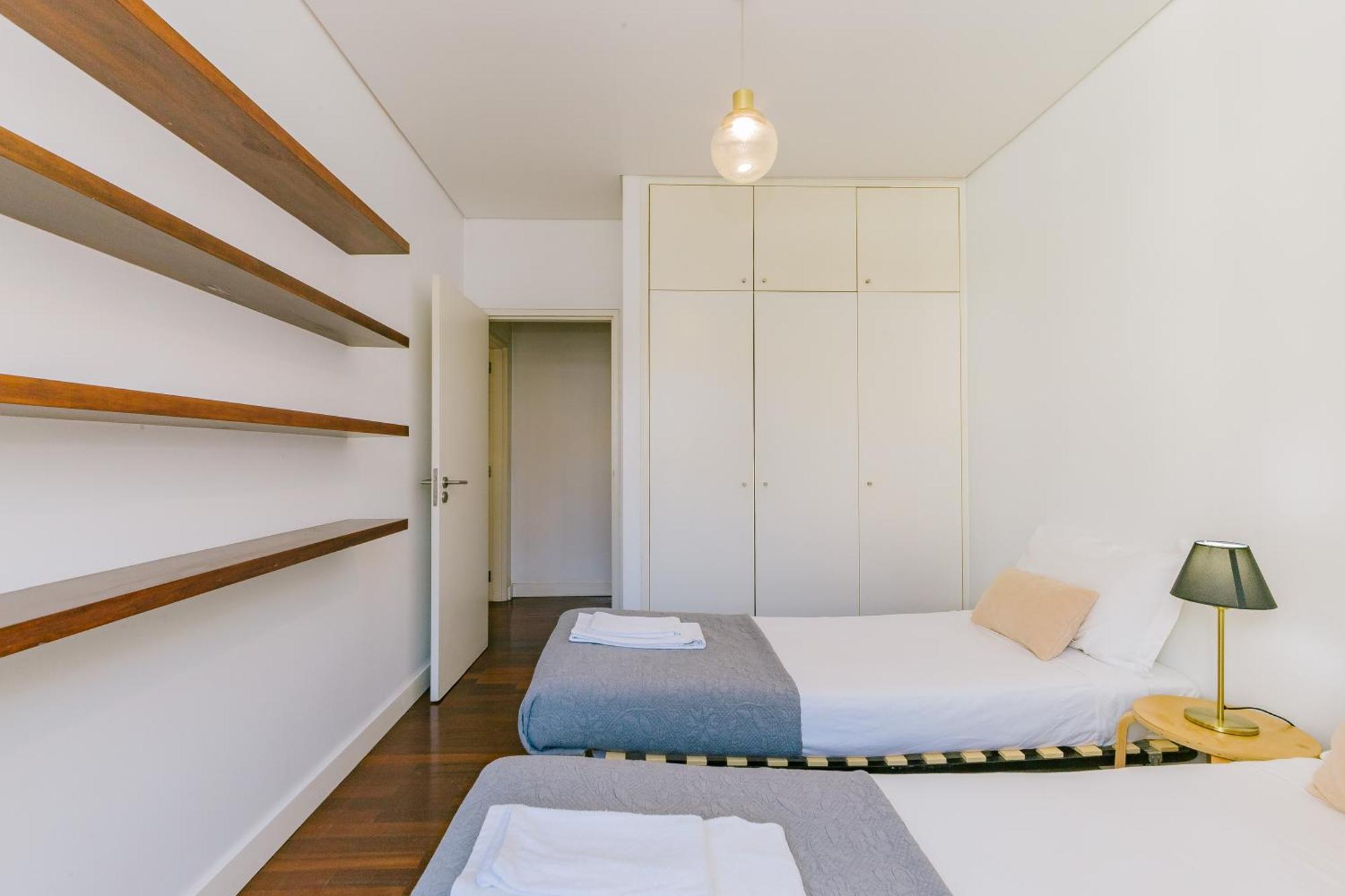 Chiado 2 Bedroom Elegant Apartment リスボン エクステリア 写真