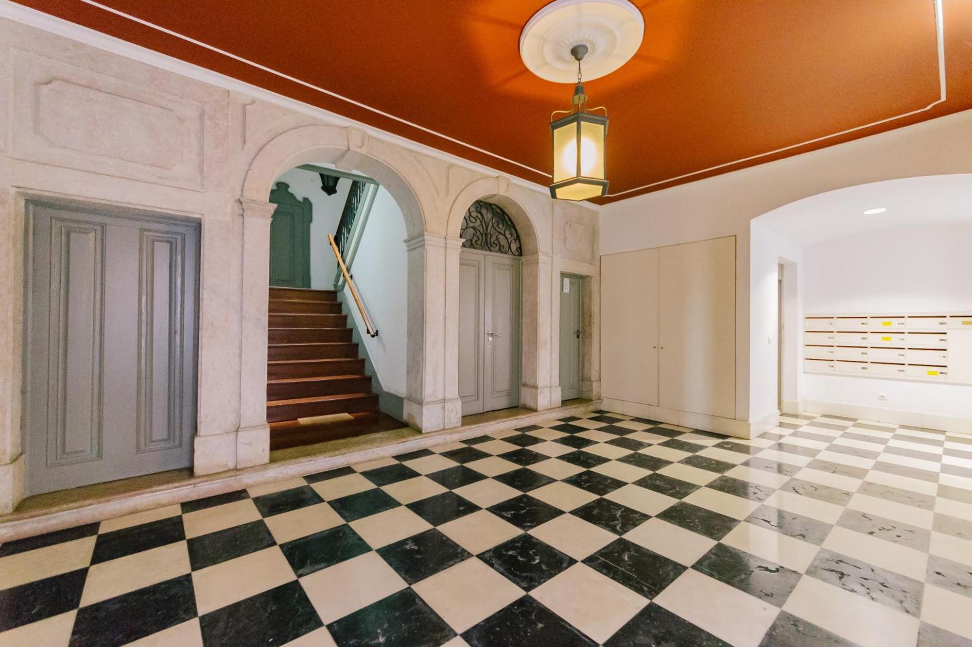 Chiado 2 Bedroom Elegant Apartment リスボン エクステリア 写真